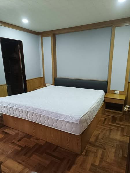 49 Suite Sukhumvit 49, Bangkok, 26 Soi Sukhumvit 49, Khlong Tan Nua, Watthana, Bangkok, 2 Bedrooms, 80 sqm, Condo For Rent, by Pavana Sirikogar, 500152720 - DDproperty.com