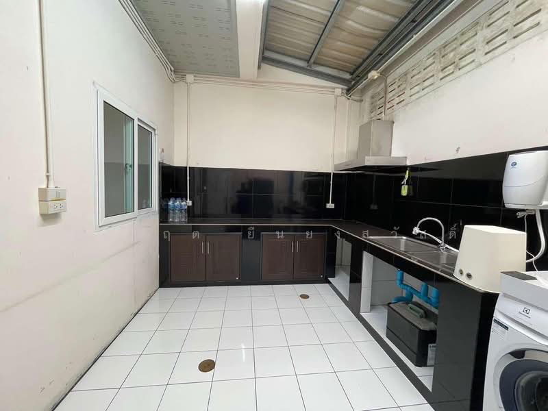 อาคารพานิชย์ ทำเลค้าขายติดถนนหลัก บ้านพรุ, สงขลา, บ้านพรุ, หาดใหญ่, สงขลา, 160 ตร.ม., ทาวน์เฮ้าส์ ขาย, โดย ศุภกฤต ยืนยงสวัสดิ์, 500152763 - DDproperty.com