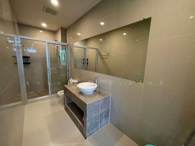 อาคารพานิชย์ ทำเลค้าขายติดถนนหลัก บ้านพรุ, Songkhla, Ban Phru, Hat Yai, Songkhla, 3 Bedrooms, 160 sqm, Townhouse For Sale, by ศุภกฤต ยืนยงสวัสดิ์, 500152763 - DDproperty.com