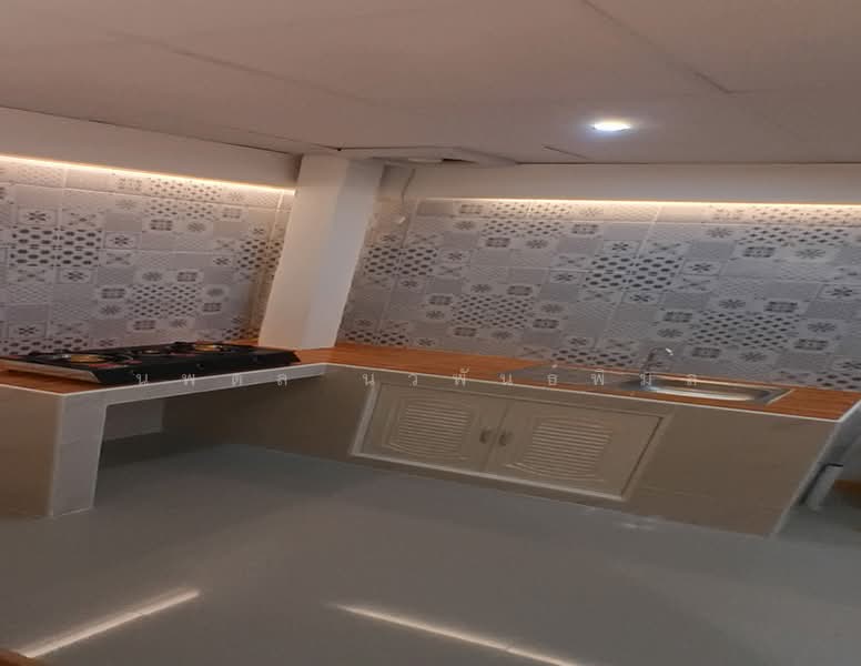 Moobaan Cho Rung Rueang 6 : หมู่บ้านช.รุ่งเรือง 6, นนทบุรี, ถนนบางกรวย - ไทรน้อย, บางรักพัฒนา, บางบัวทอง, นนทบุรี, 132 ตร.ม., ทาวน์เฮ้าส์ ขาย, โดย นพดล นวพันธ์พิมล, 500152787 - DDproperty.com