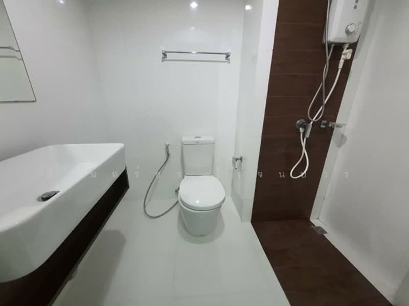 A Space Me Sukhumvit 77, Bangkok, 2363 Soi Sukhumvit 77, Sukhumvit Road, Suan Luang, Suan Luang, Bangkok, 1 Bedroom, 29 sqm, Condo For Sale, by ศิรินทร์ธร โรจนบวร, 500152789 - DDproperty.com