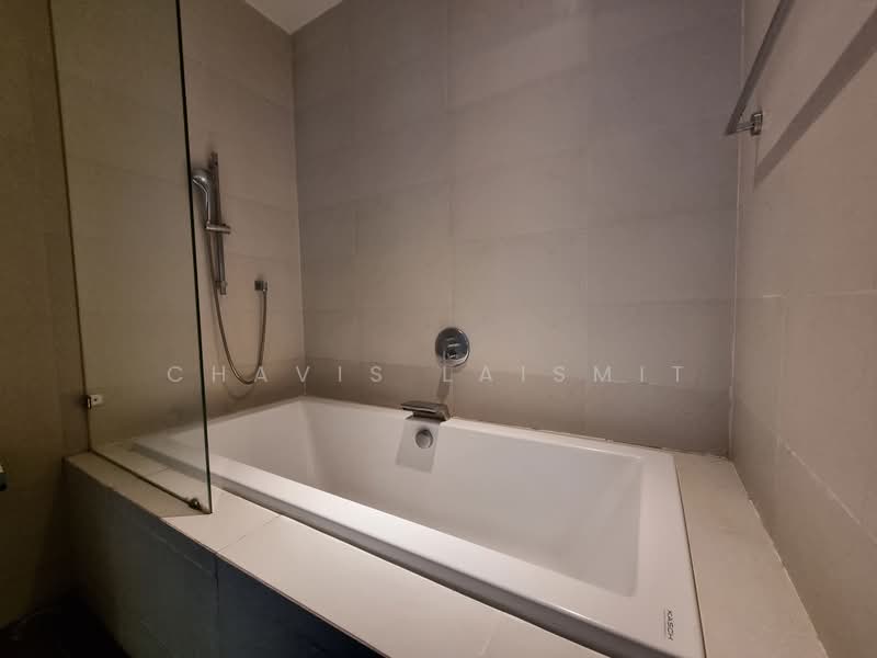 Eight Thonglor Residence, Bangkok, Eight Thonglor Building 88/36, Khlong Tan Nua, Watthana, Bangkok, 1 Bedroom, 55 sqm, Condo For Rent, by Chavis Laismit, 500152809 - DDproperty.com