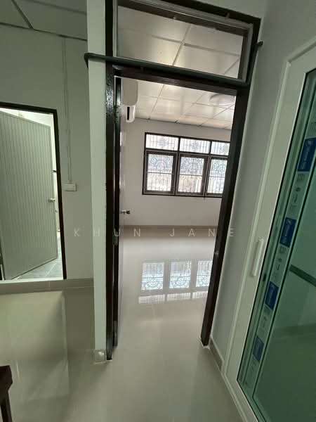 ทาวน์เฮ้าส์ ให้เช่า อยู่ที่ สุขุมวิท 101/1 (SPSJP149), กรุงเทพ, ซอย สุขุมวิท 101/1, บางจาก, พระโขนง, กรุงเทพ, 110 ตร.ม., ทาวน์เฮ้าส์ ให้เช่า, โดย Khun Jane, 500152834 - DDproperty.com