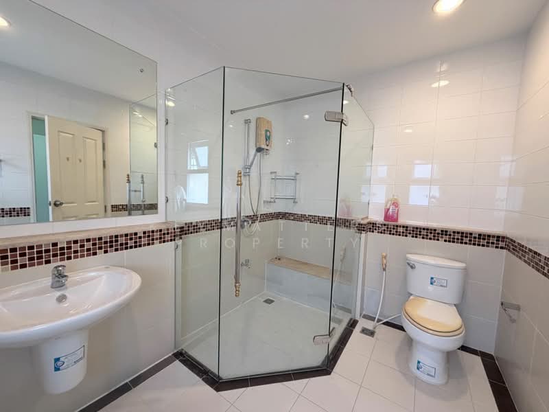 Urban Sathorn, Bangkok, Ratchaphruek Road, Bang Chak, Phasi Charoen, Bangkok, 3 Bedrooms, 255 sqm, Townhouse For Rent, by keymatters property, 500152839 - DDproperty.com