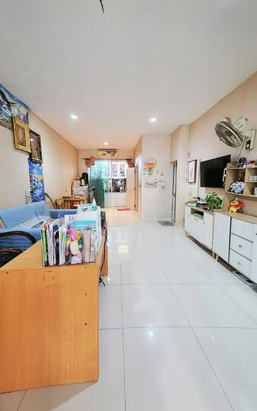 Baan Klang Muang Ratchada 36 : บ้านกลางเมือง รัชดา 36, กรุงเทพ, รัชดาภิเษก 36 แยก 9-3-6, จันทรเกษม, จตุจักร, กรุงเทพ, 410 ตร.ม., ทาวน์เฮ้าส์ ขาย, โดย Komkrit  Arunvessased , 500152850 - DDproperty.com