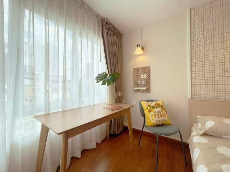 Surawong City Resort, Bangkok, Rama 4, Si Phraya, Bang Rak, Bangkok, 1 Bedroom, 35 sqm, Condo For Rent, by Komkrit  Arunvessased , 500152853 - DDproperty.com