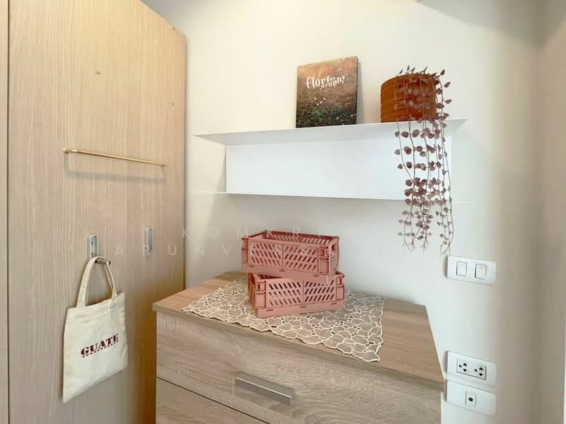 Surawong City Resort, Bangkok, Rama 4, Si Phraya, Bang Rak, Bangkok, 1 Bedroom, 35 sqm, Condo For Rent, by Komkrit  Arunvessased , 500152853 - DDproperty.com