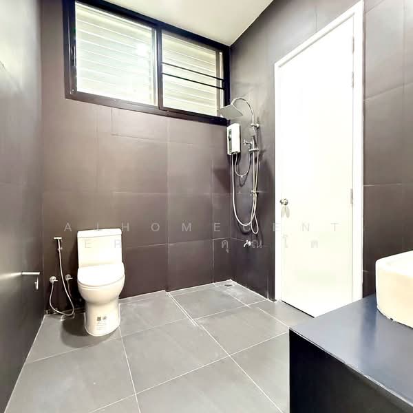 The Season Phetkasem 69, Bangkok, 79 Road along Khlong Phasi Charoen, southern side, Nong Kham, Nong Khaem, Bangkok, 3 Bedrooms, 180 sqm, Single Detached House For Sale, by AJHOMECENTER - คุณโต, 500152878 - DDproperty.com