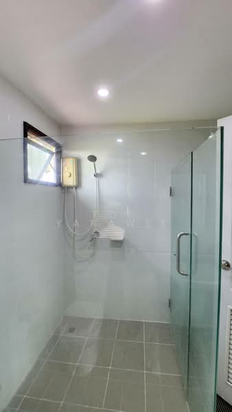 Vararom Premium City Hall, Chiang Mai, San Phi Sua, Muang Chiang Mai, Chiang Mai, 5 Bedrooms, 300 sqm, Single Detached House For Rent, by Koi Yanawee, 500152895 - DDproperty.com