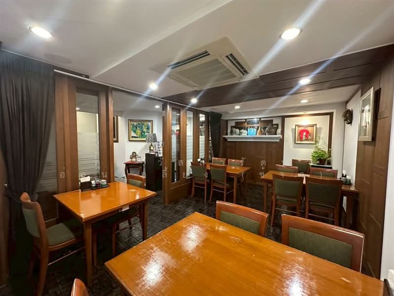 อาคารชาญอิสสระ ทาวเวอร์ 1 ( Charn Issara Tower I ), Bangkok, Bang Rak, Bang Rak, Bangkok, , 82 sqm, Retail Space For Sale, by คุณ วัสสารัตน์ อ่อนเกลี้ยง (ข้าว), 500152898 - DDproperty.com