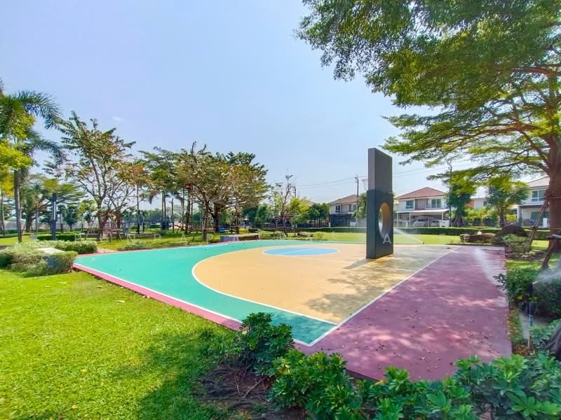 Mantana Lake Watcharapol, Bangkok, Sukhaphiban 5 Road, O-Ngoen, Sai Mai, Bangkok, 3 Bedrooms, 165 sqm, Single Detached House For Sale, by Punpapa Rassamee, 500152919 - DDproperty.com