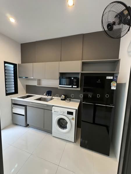 Landmark Ekamai-Ramindra, Bangkok, Sukhonthasawat Road, Lat Phrao, Lat Phrao, Bangkok, 3 Bedrooms, 168 sqm, Townhouse For Rent, by Living Condo, 500152927 - DDproperty.com