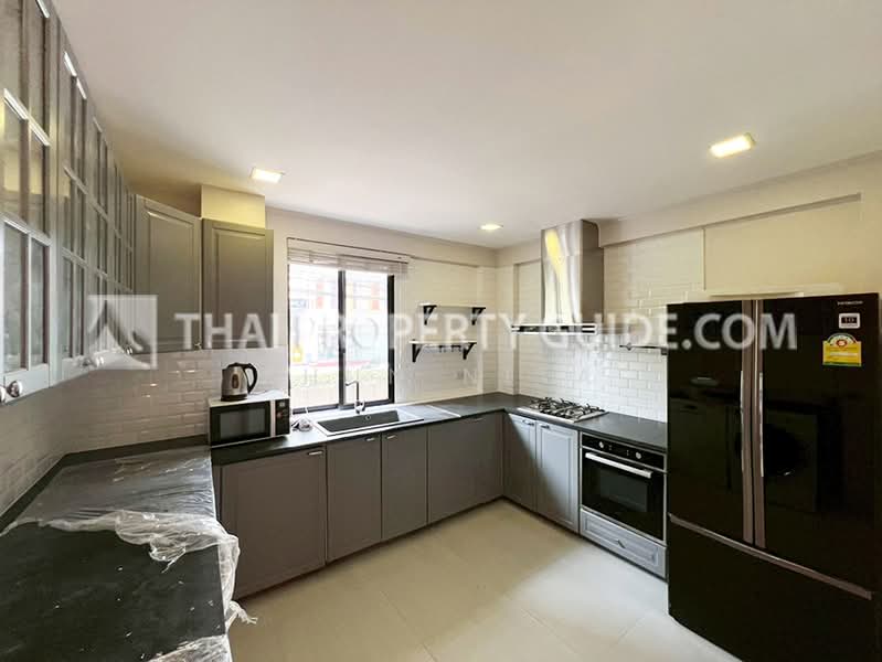 Townhouse in Sukhumvit, Bangkok, Khlongtoei Nua, Watthana, Bangkok, 3 Bedrooms, 186 sqm, Townhouse For Rent, by Khun Nita, 500152931 - DDproperty.com