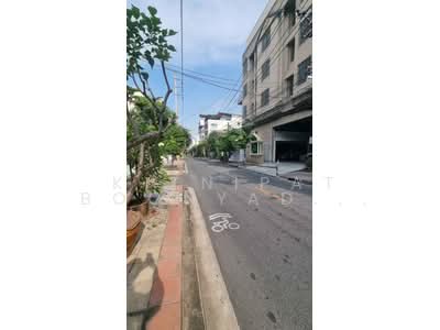 ขาย - The Maple Sathon-Narathiwat : เดอะ เมเปิ้ล สาทร-นราธิวาส, กรุงเทพ