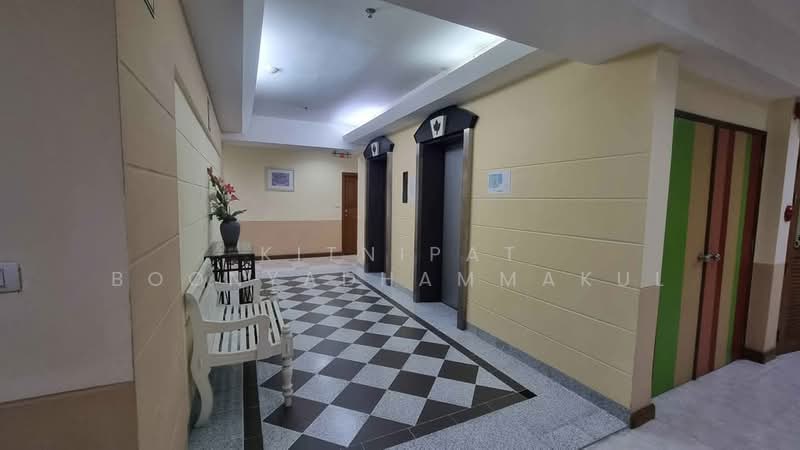 The Maple Sathon-Narathiwat, Bangkok, Narathiwatratchanakharin, Thung Wat Don, Sathon, Bangkok, 2 Bedrooms, 60 sqm, Condo For Sale, by Kitnipat Boonyadhammakul, 500152949 - DDproperty.com