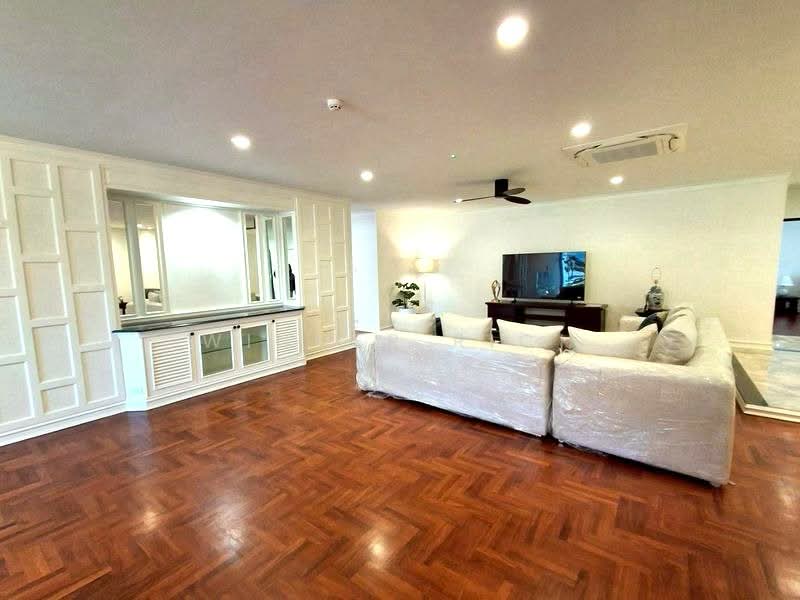 The Lanai Private Residence, Bangkok, 33 Sukhumvit 26, Khong Tan, Khlong Toei, Bangkok, 4 Bedrooms, 380 sqm, Apartment For Rent, by Winner Rich, 500152972 - DDproperty.com