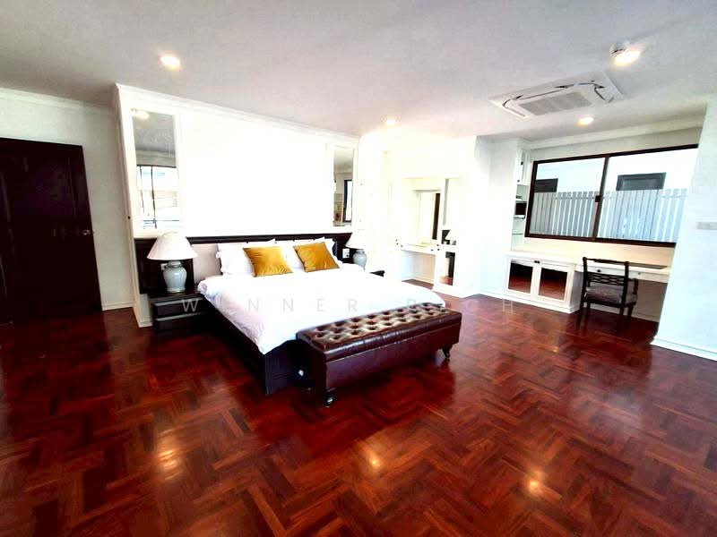 The Lanai Private Residence, Bangkok, 33 Sukhumvit 26, Khong Tan, Khlong Toei, Bangkok, 4 Bedrooms, 380 sqm, Apartment For Rent, by Winner Rich, 500152972 - DDproperty.com