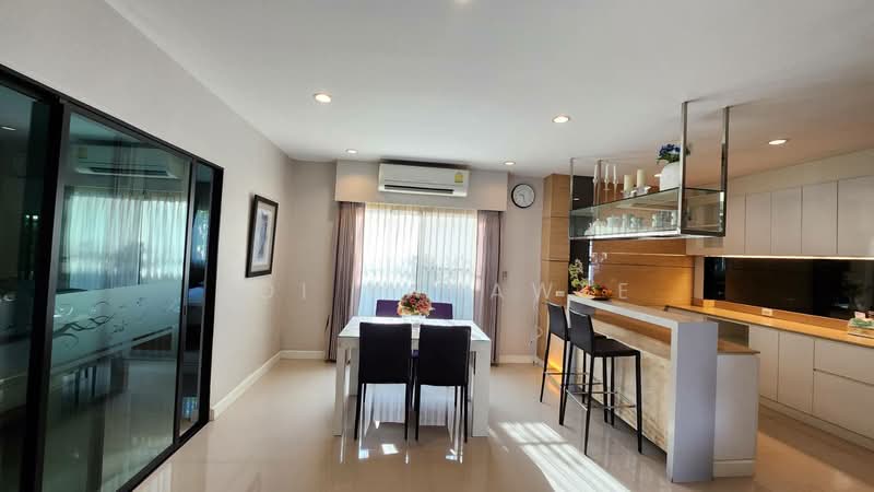 Vararom Premium City Hall : วรารมย์ พรีเมี่ยม ศาลากลาง, เชียงใหม่, สันผีเสื้อ, เมืองเชียงใหม่, เชียงใหม่, 250 ตร.ม., บ้านเดี่ยว ให้เช่า, โดย Koi Yanawee, 500153001 - DDproperty.com