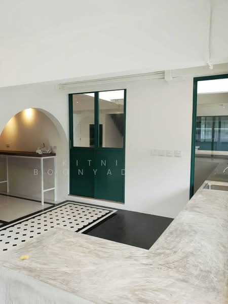 4-BR House, Bangkok, Bang Chak, Phra Khanong, Bangkok, 4 Bedrooms, 287 sqm, Single Detached House For Rent, by Kitnipat Boonyadhammakul, 500153002 - DDproperty.com