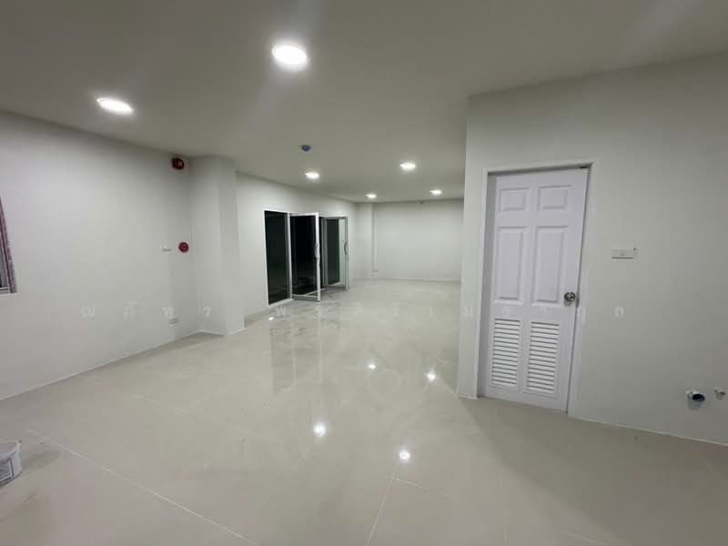 ศรีราชา, ชลบุรี, สุรศักดิ์, ศรีราชา, ชลบุรี, 600 ตร.ม., โกดัง-โรงงาน ให้เช่า, โดย ณภัทร พรสิริเมธากุล, 500153013 - DDproperty.com