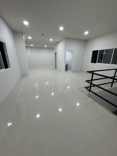 ศรีราชา, Chon Buri (Pattaya), Surasak, Si Racha, Chon Buri (Pattaya), , 600 sqm, Warehouse/Factory For Rent, by ณภัทร พรสิริเมธากุล, 500153013 - DDproperty.com