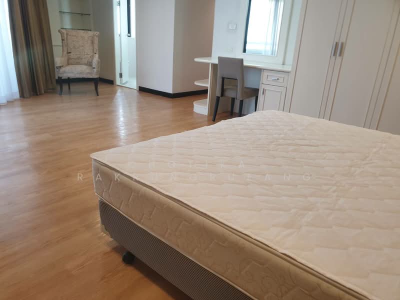 Baan Suanpetch, Bangkok, 18 Soi Sukhumvit 39, Khlong Tan Nua, Watthana, Bangkok, 2 Bedrooms, 133 sqm, Condo For Rent, by Chotika   Rakrungrueang, 500153017 - DDproperty.com