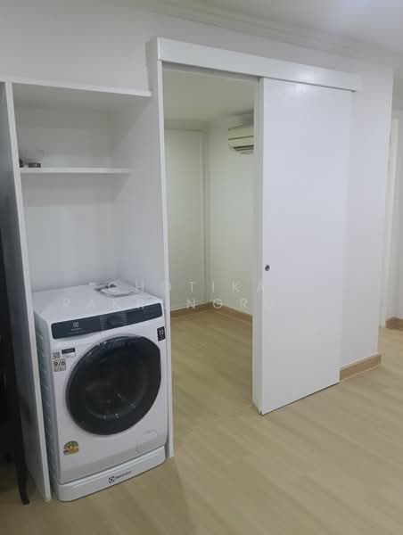 Baan Suanpetch, Bangkok, 18 Soi Sukhumvit 39, Khlong Tan Nua, Watthana, Bangkok, 2 Bedrooms, 133 sqm, Condo For Rent, by Chotika   Rakrungrueang, 500153017 - DDproperty.com