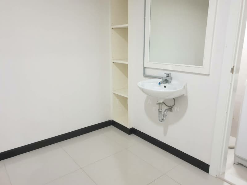 Baan Suanpetch, Bangkok, 18 Soi Sukhumvit 39, Khlong Tan Nua, Watthana, Bangkok, 2 Bedrooms, 133 sqm, Condo For Rent, by Chotika   Rakrungrueang, 500153017 - DDproperty.com