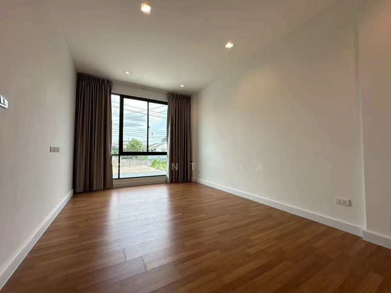 Townhouse for rent in Ladprao, Chokchai 4 area (SPSAD3821), Bangkok, สตรีวิทยา 2, Lat Phrao, Lat Phrao, Bangkok, 3 Bedrooms, 293 sqm, Townhouse For Rent, by Agent Pla, 500153022 - DDproperty.com