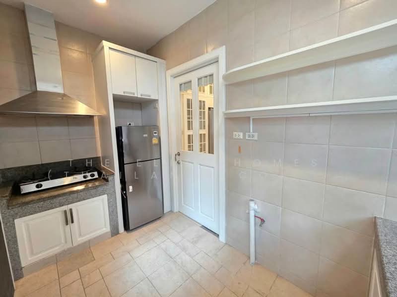 Baan Sansiri Sukhumvit 67, Bangkok, 32 Soi Sukhumvit 67, Phra Kanong Nua, Watthana, Bangkok, 4 Bedrooms, 394 sqm, Single Detached House For Rent, by The Elite Homes (Thailand) Co., Ltd., 500153037 - DDproperty.com