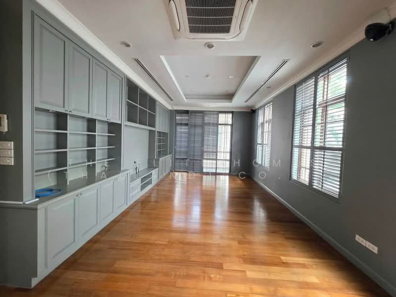 Baan Sansiri Sukhumvit 67, Bangkok, 32 Soi Sukhumvit 67, Phra Kanong Nua, Watthana, Bangkok, 4 Bedrooms, 394 sqm, Single Detached House For Rent, by The Elite Homes (Thailand) Co., Ltd., 500153037 - DDproperty.com
