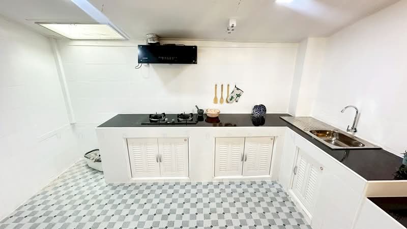 Theppratan Village, Weluwanaram 12, Bangkok, Si Khan, Don Mueang, Bangkok, 2 Bedrooms, 95 sqm, Townhouse For Sale, by นภดล ทวีธรรมนุสิน, 500153047 - DDproperty.com