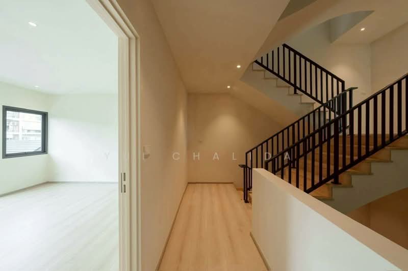 ขายบ้าน Townhome ห้วยขวาง-รัชดา มีลิฟท์ส่วนตัว ใกล้ MRT ห้วยขวาง, กรุงเทพ, ห้วยขวาง, ห้วยขวาง, กรุงเทพ, 380 ตร.ม., ทาวน์เฮ้าส์ ขาย, โดย Yui Chalida, 500153062 - DDproperty.com