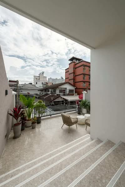 ขายบ้าน Townhome ห้วยขวาง-รัชดา มีลิฟท์ส่วนตัว ใกล้ MRT ห้วยขวาง, กรุงเทพ, ห้วยขวาง, ห้วยขวาง, กรุงเทพ, 380 ตร.ม., ทาวน์เฮ้าส์ ขาย, โดย Yui Chalida, 500153062 - DDproperty.com