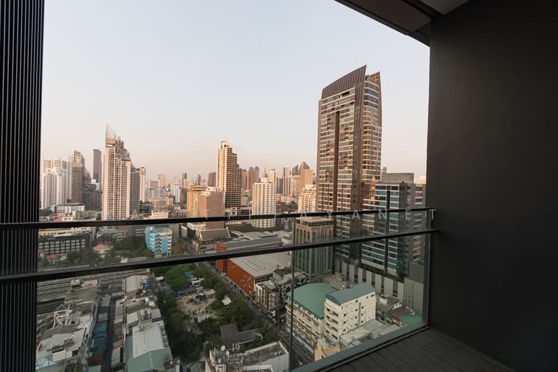Q1 Sukhumvit, Bangkok, 1 Sukhumvit Road, Khlong Toei, Khlong Toei, Bangkok, 2 Bedrooms, 93 sqm, Condo For Rent, by Kay Tippayanet, 500153089 - DDproperty.com
