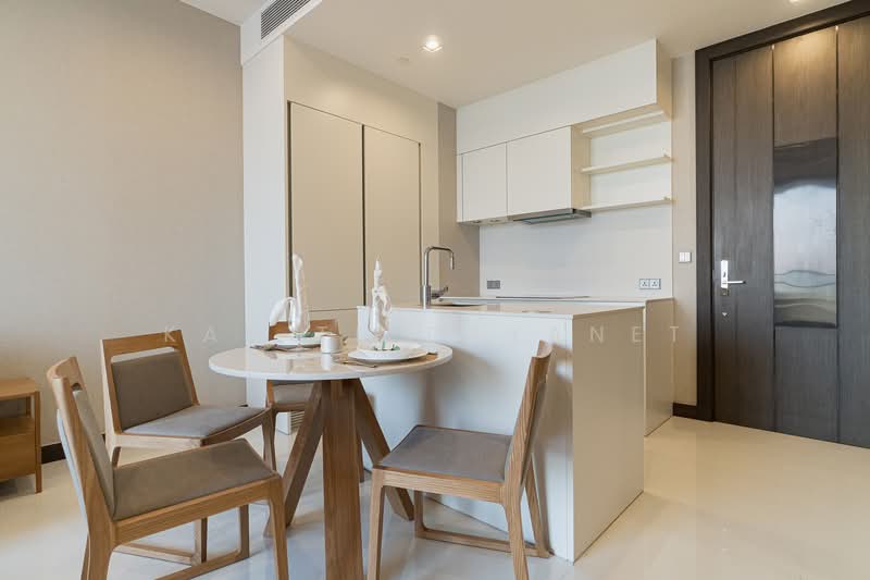 Q1 Sukhumvit, Bangkok, 1 Sukhumvit Road, Khlong Toei, Khlong Toei, Bangkok, 2 Bedrooms, 93 sqm, Condo For Rent, by Kay Tippayanet, 500153089 - DDproperty.com