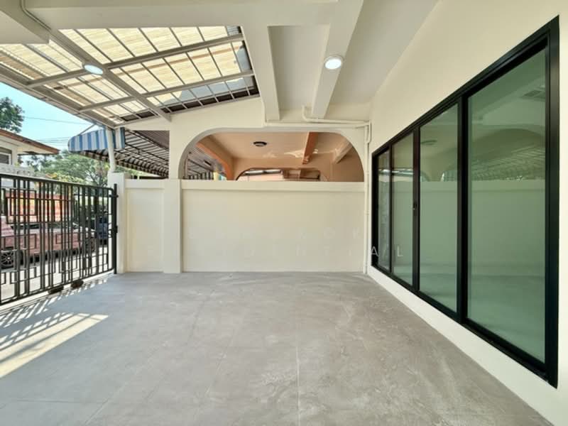 Mu Baan Navin, Bangkok, Soi Navin, Chong Nonsi, Yan Nawa, Bangkok, 4 Bedrooms, 334 sqm, Townhouse For Rent, by Bangkok Residential, 500153098 - DDproperty.com