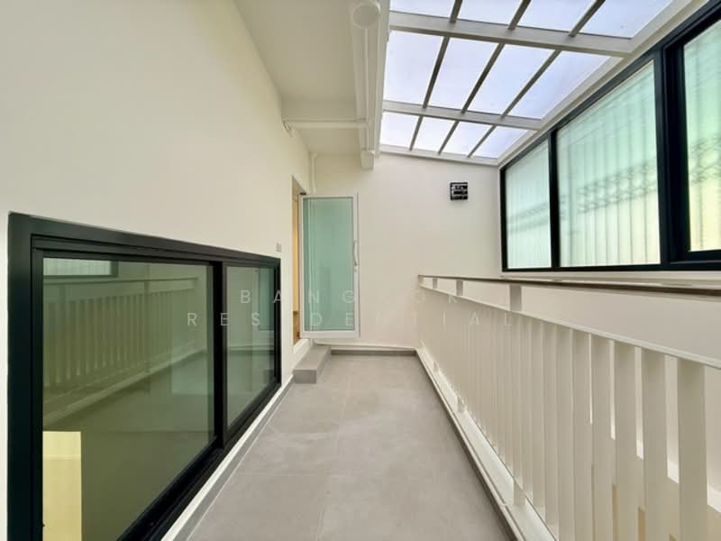 Mu Baan Navin, Bangkok, Soi Navin, Chong Nonsi, Yan Nawa, Bangkok, 4 Bedrooms, 334 sqm, Townhouse For Rent, by Bangkok Residential, 500153098 - DDproperty.com