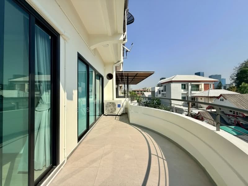 Mu Baan Navin, Bangkok, Soi Navin, Chong Nonsi, Yan Nawa, Bangkok, 4 Bedrooms, 334 sqm, Townhouse For Rent, by Bangkok Residential, 500153098 - DDproperty.com