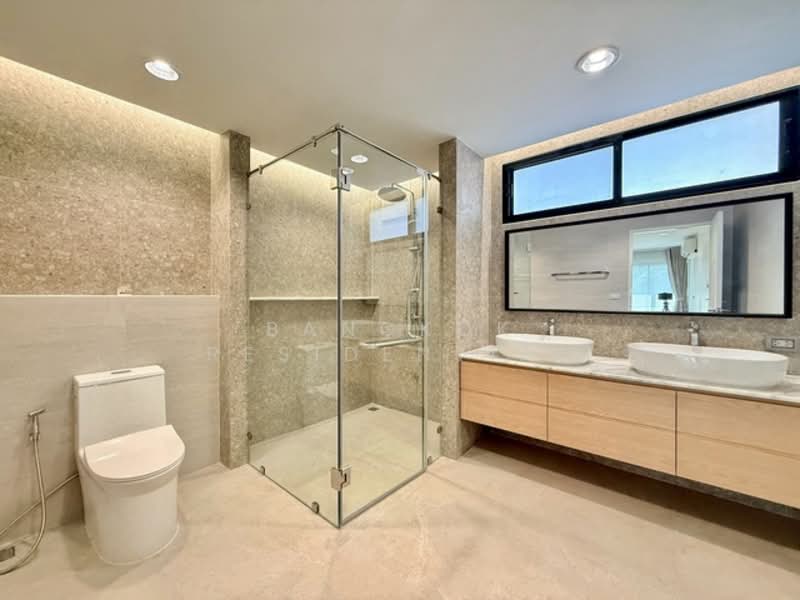 Mu Baan Navin, Bangkok, Soi Navin, Chong Nonsi, Yan Nawa, Bangkok, 4 Bedrooms, 334 sqm, Townhouse For Rent, by Bangkok Residential, 500153098 - DDproperty.com