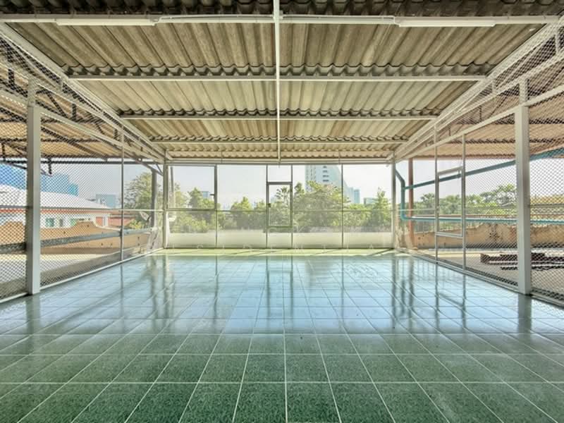 Mu Baan Navin, Bangkok, Soi Navin, Chong Nonsi, Yan Nawa, Bangkok, 4 Bedrooms, 334 sqm, Townhouse For Rent, by Bangkok Residential, 500153098 - DDproperty.com