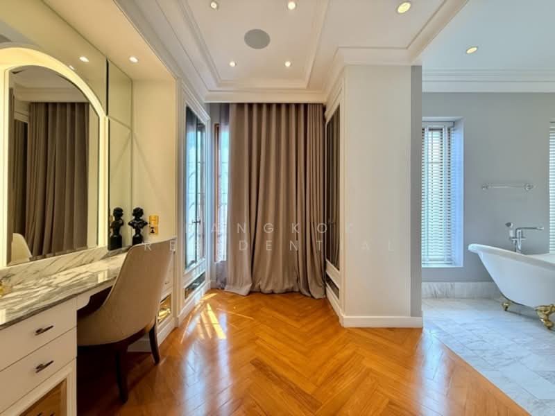 Casa Ekamai 28, Bangkok, 45 14 Ekkamai 28 Alley, Khlong Tan Nua, Watthana, Bangkok, 4 Bedrooms, 846 sqm, Single Detached House For Sale, by Bangkok Residential, 500153112 - DDproperty.com