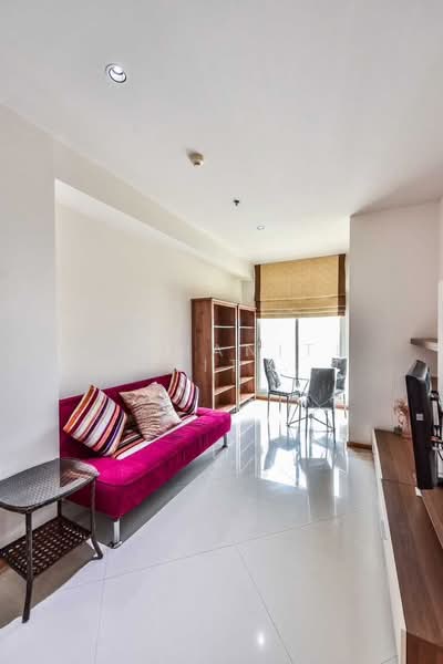 The Empire Place, Bangkok, 88 Narathiwatratchanakharin Road, Thung Maha Mek, Sathon, Bangkok, 1 Bedroom, 55 sqm, Condo For Rent, by Thananith Ittitulyapong, 500153113 - DDproperty.com