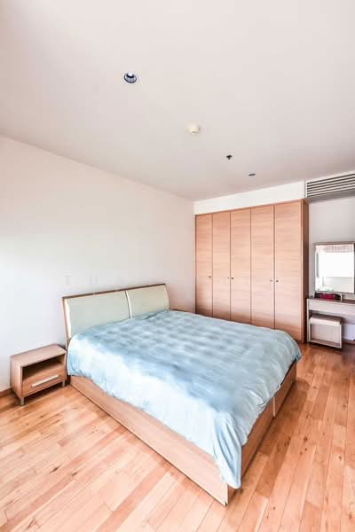 The Empire Place, Bangkok, 88 Narathiwatratchanakharin Road, Thung Maha Mek, Sathon, Bangkok, 1 Bedroom, 55 sqm, Condo For Rent, by Thananith Ittitulyapong, 500153113 - DDproperty.com