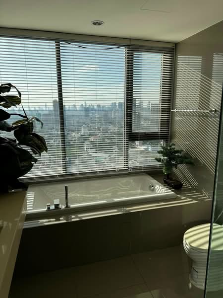 Rhythm Sukhumvit 42, Bangkok, Soi Sukhumvit 42, Sukhumvit Road, Phra Kanong, Khlong Toei, Bangkok, 2 Bedrooms, 80 sqm, Condo For Sale, by Patraporn Kansri, 500153114 - DDproperty.com