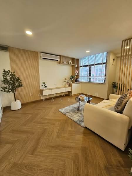 Ratchaarpa Tower condominium, Bangkok, 1 Ratchadaphisek, Chan Kasem, Chatuchak, Bangkok, 1 Bedroom, 43 sqm, Condo For Sale, by Patraporn Kansri, 500153125 - DDproperty.com