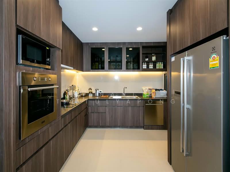 Park Court Sukhumvit 77, Bangkok, T77 Sukhumvit 77, Phra Kanong Nua, Watthana, Bangkok, 4 Bedrooms, 287 sqm, Condo For Sale, by Thananith Ittitulyapong, 500153146 - DDproperty.com