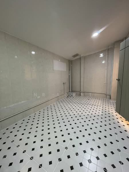 โฮมออฟฟิศ 3 ชั้น ซอย กรุงเทพกรีฑา 7, กรุงเทพ, หัวหมาก, บางกะปิ, กรุงเทพ, 180 ตร.ม., ทาวน์เฮ้าส์ ให้เช่า, โดย NR AGENT, 500153163 - DDproperty.com