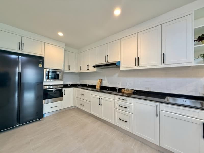 The Residence 26, Bangkok, ซอยสุขุมวิท 26 ถนนสุขุมวิท แขวงคลองตัน เขตคลองเตย กทม., Khong Tan, Khlong Toei, Bangkok, 4 Bedrooms, 381 sqm, Apartment For Rent, by Bangkok Residential, 500153171 - DDproperty.com