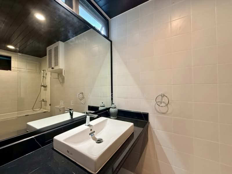 The Residence 26, Bangkok, ซอยสุขุมวิท 26 ถนนสุขุมวิท แขวงคลองตัน เขตคลองเตย กทม., Khong Tan, Khlong Toei, Bangkok, 4 Bedrooms, 381 sqm, Apartment For Rent, by Bangkok Residential, 500153171 - DDproperty.com